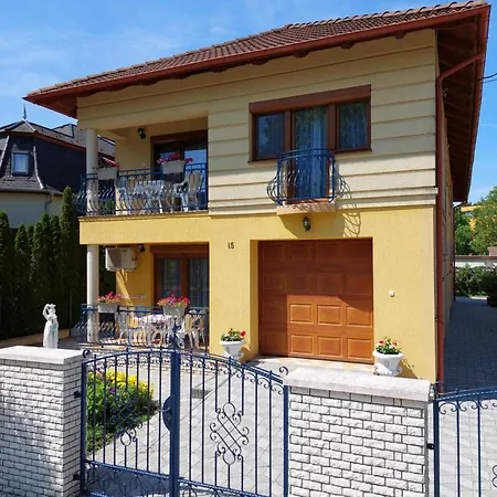 Arany Apartmanhaz Siofok Siofok